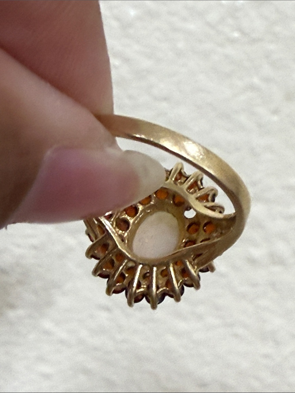 Vintage 10k Yellow Gold Oval Opal and Garnets Ring 6.5 - Picture 7 of 10